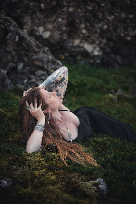 VALKYRJA SISTER NECKLACE