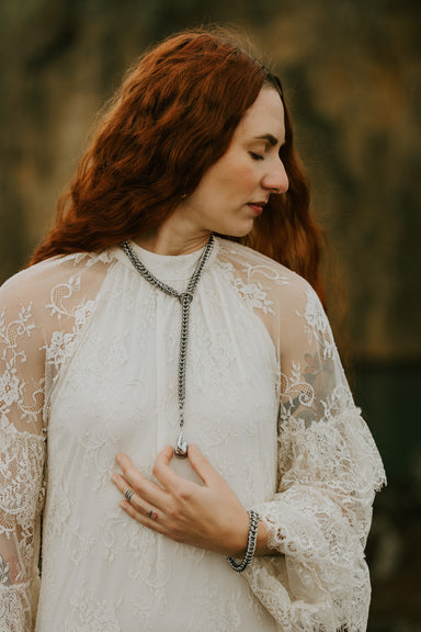 ARCTIC QUEEN TIE NECKLACE