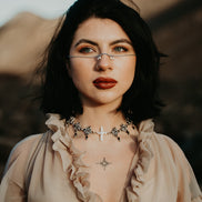 WHITE CROSS CHOKER