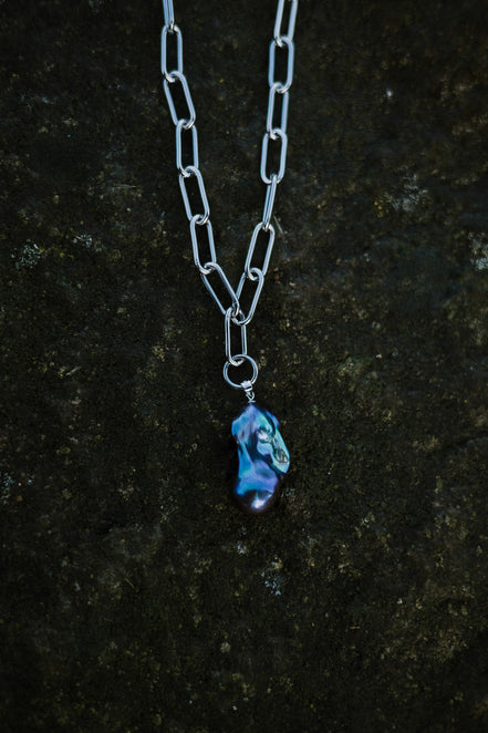POLAR PEARL NECKLACE