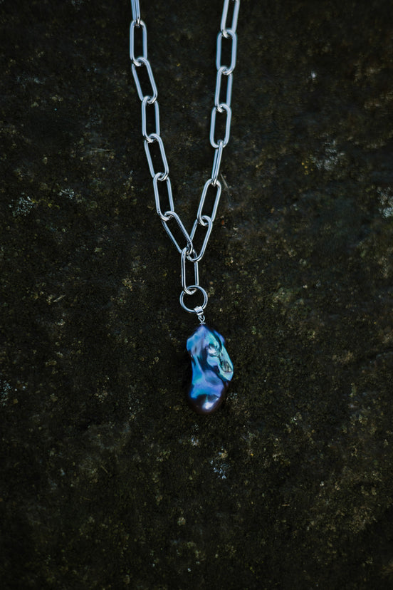 POLAR PEARL NECKLACE