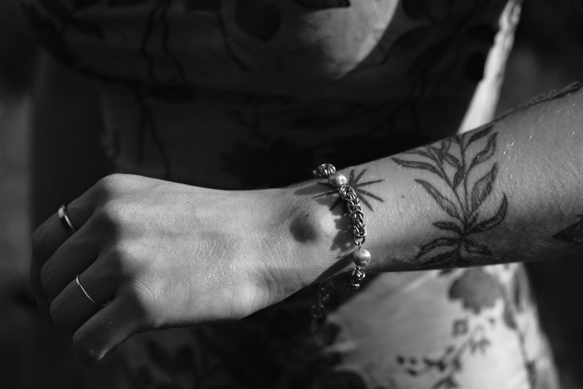 LUNAR KESHI BRACELET