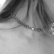 LUNAR KESHI CHOKER