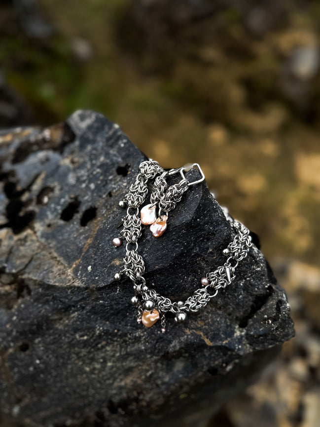 UMBRA CHOKER & EARRINGS SET