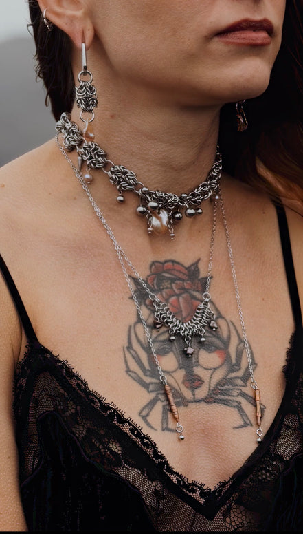 UMBRA CHOKER & EARRINGS SET