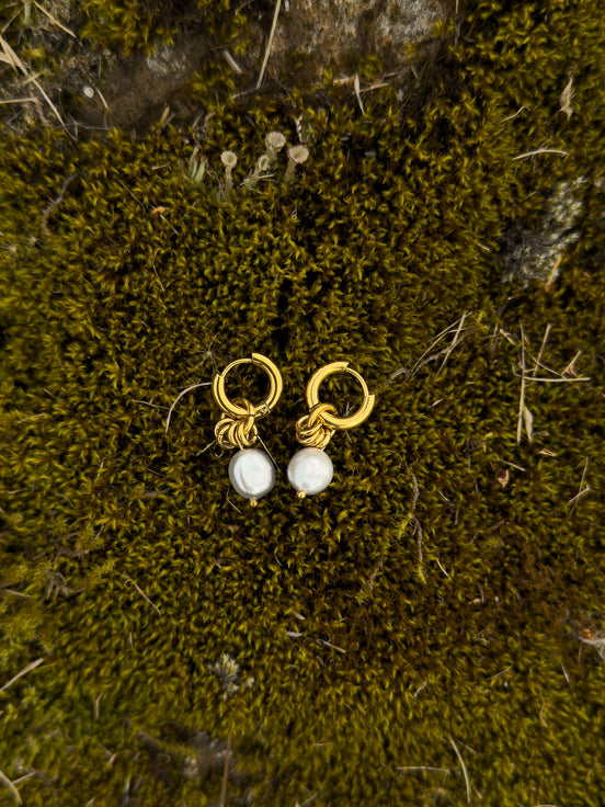 MORGUNFROST EARRINGS
