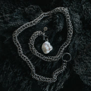 ARCTIC QUEEN TIE NECKLACE
