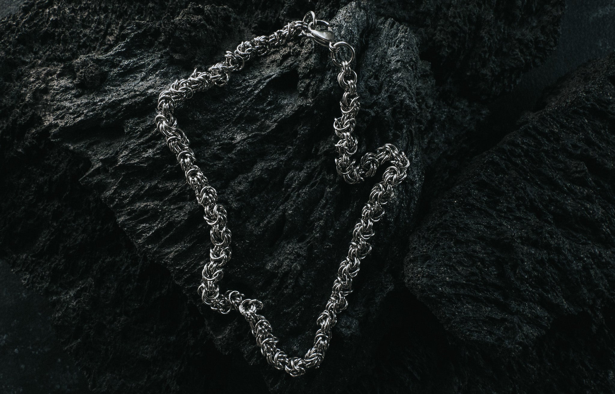 STORMWAVE NECKLACE