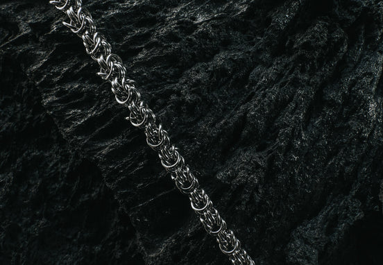 STORMWAVE NECKLACE