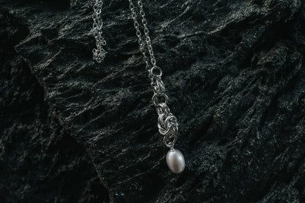 RAIN DROP NECKLACE