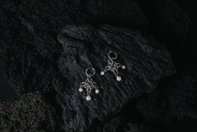 WHITE FLAME  EARRINGS