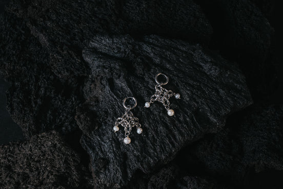 WHITE FLAME  EARRINGS
