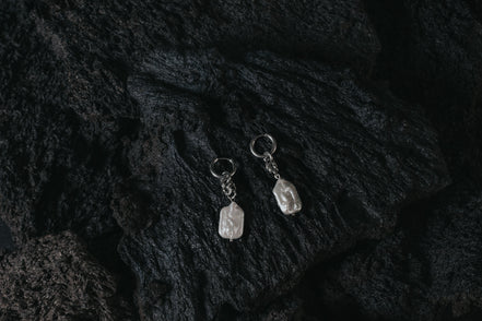 RECTANGLE FRESHWATER PEARL EARRINGS