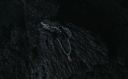 POMEGRANATE SMALL CHARM NECKLACE