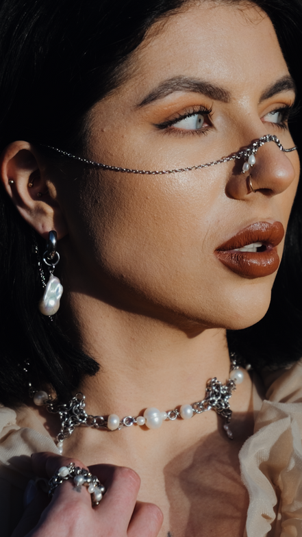 SNOWDROP CHOKER